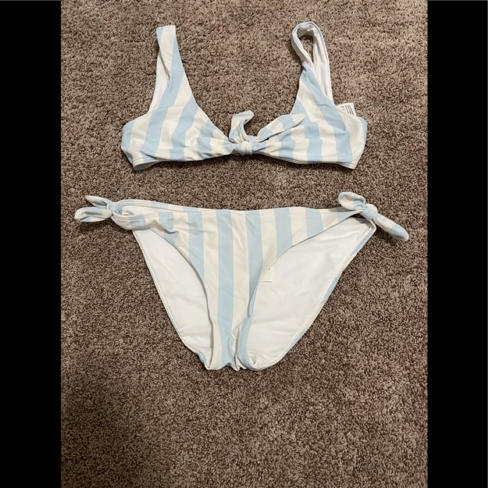 Bathing suit